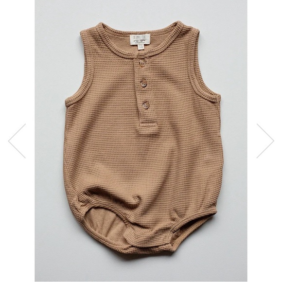 The Simple Folk 0-3 month clothing bundle / lot - Picture 6 of 9